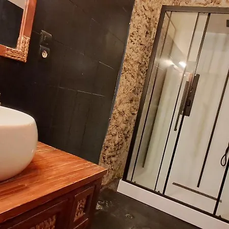 Couette-café Love room Perpignan - 35mn de Perpignan