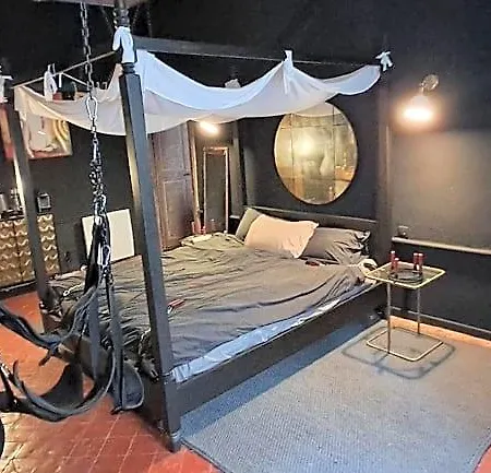 Bed & Breakfast - Week-end En Amoureux - Pour Anniversaire 4*
