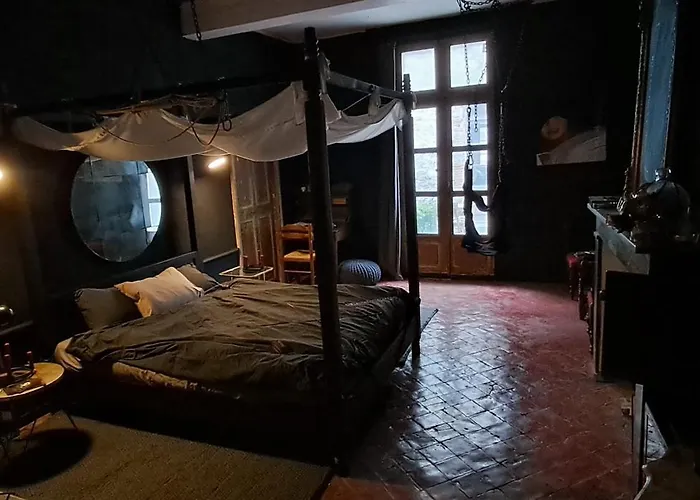 Love Room Perpignan - Week-End En Amoureux Perpignan - Love Room Pour Anniversaire ペルピニャン